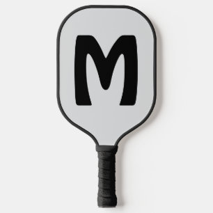 OP MAAT GEMAAKTE PICKLEBALL PEDDEL MET MONOGRAAF PADDLE