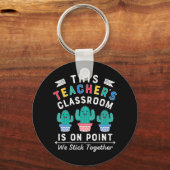 Op punt steken we samen weer terug naar school Tea Sleutelhanger (Voorkant)