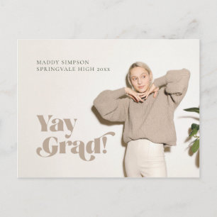 Op trend minimalistische neutrale foto afstudeeraa aankondigingskaart
