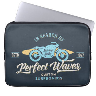 Op zoek naar perfecte golven Poster Laptop Sleeve