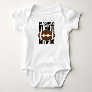 Op zondag kijken we voetbal met papa romper