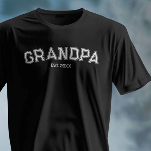 Opa Est. Custom Year Gift voor opa T-shirt