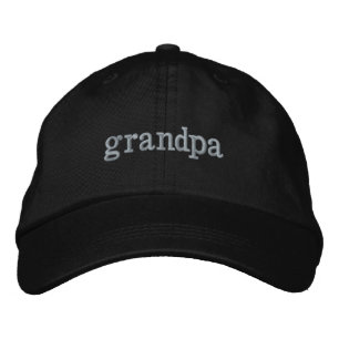 opa geborduurde pet