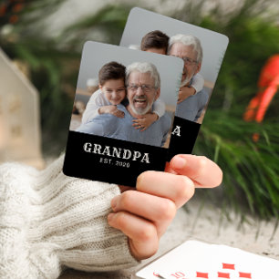 Opa heeft vetgedrukte typografie zwart foto ingest pokerkaarten