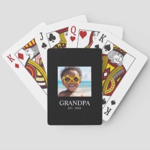 Opa Richtte Moderne Foto Op Pokerkaarten