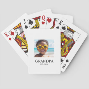 Opa Richtte Moderne Foto Op Pokerkaarten