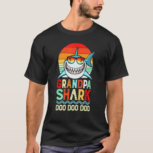 Opa Shark Doo Doo Doo T-shirt (Voorkant)