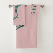 Opal Iguanodon Dinosaur Bad Handdoek (Insitu)