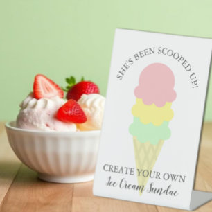 Opgegeten Ijs Sundae Bar Bruiloft Reclamebord Met Voetstuk