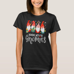 Opgehangen bij mijn tuinkabouters, vrolijk kerstfe t-shirt
