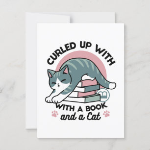 Opgerold met een boek en een kat - Gezellig Katten Briefkaart
