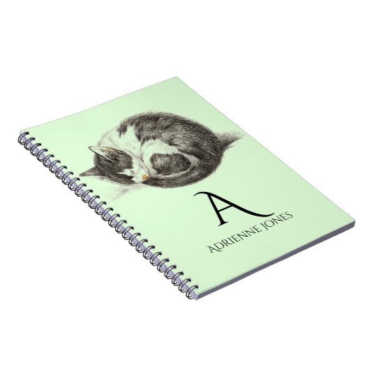 Opgerolde slapende kat aangepaste naam notitieboek (Rechterzijde)