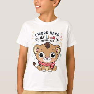 Opgewonden leeuw – vreugdevol springen leeuwenwelp t-shirt