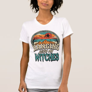 Ophangen Met Mijn Heksen Vintage Halloween-ontwerp T-shirt