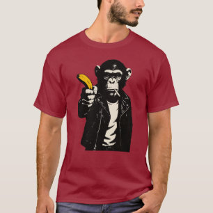opstandige chimpansee met bananenpistool t-shirt