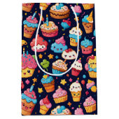 Opvallend Kawaii Verjaardagspatroon Medium Cadeauzakje (Voorkant)