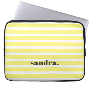 Opvallende aangepaste naam citroengele strepen laptop sleeve