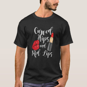 Opvallende rode lips met kromme heupen en rode lip t-shirt