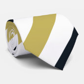 Or de marine et cravate régimentaire blanche de (Roulé)