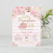 Or et invitation rose de baby shower de citrouille (Debout devant)