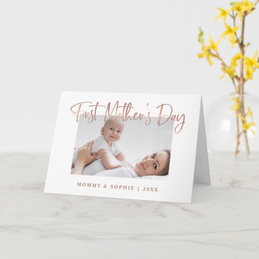 Or Rose | Script First Mother's Day Carte photo (Fleur jaune)