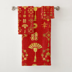 Or sur le motif chinois chanceux rouge de symboles