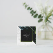 Or vert et carte de visite blanc de carré de (Debout devant)