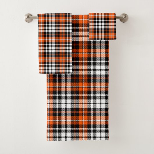 Orange Black White Plaid Tartan Pattern Design (En situation)