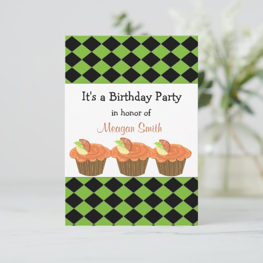 Orange Cupcake Invitation d'anniversaire (Debout devant)