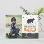 Orange Dino Anniversaire Fête Invitation avec phot (Debout devant)