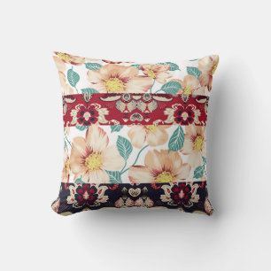 Orange vintage flowers with seamless paisley borde kussen