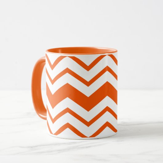 Orange White Chevron Zigzag Pattern Design  Mok (Voorkant links)