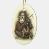 Orangutan Baby met bladeren Keramisch Ornament (Links)