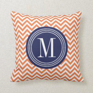 Oranje Chevron Zigzag Gepersonaliseerd Monogram Kussen