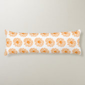 Oranje Daisy Flower Print, Floral Pattern Lichaamskussen (Voorkant)