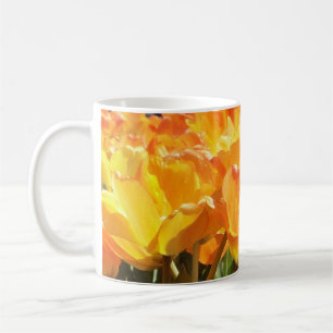 Oranje en gele Tulpen sluiten Koffiemok