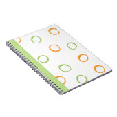 Oranje, groene laptop met geverfde retroclecircles notitieboek (Rechterzijde)