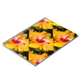 Oranje Hibiscus Flower Side Uitzicht Notitieboek (Linkerzijde)