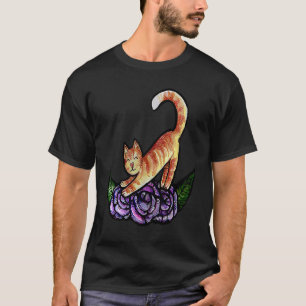 Oranje Kat Die Paarse Rozen Uitrekt Tuin T-shirt
