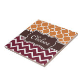 Oranje Lattice Maroon Chevron Pattern Naam bruin Tegeltje (Zijkant)
