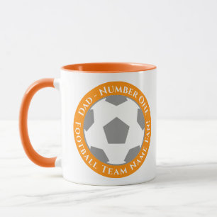 Oranje – Levendig en Speels Voetbal Vader Mok
