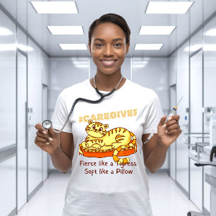Oranje Mini Tijgerin op Kussen Cartoon Verzorger  T-shirt