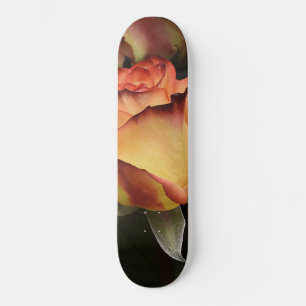 Oranje, rode en gele rozen skateboard