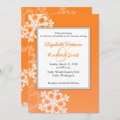 Oranje Sneeuwvlokken Kerst huwelijksuitnodiging Kaart (Voorkant / Achterkant)