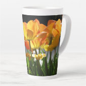 Oranje TallopMok Latte Mok (Rechterhoek)