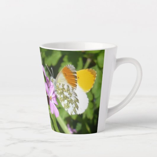 Oranje tip vlinder ontwerp latte Mok (Rechts)