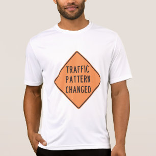 Oranje verkeerspatroon gewijzigd waarschuwingsbord t-shirt