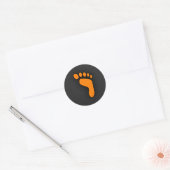 Oranje voetafdruk ronde sticker (Envelop)
