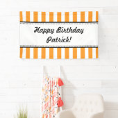 Oranje-witte-vogelbanenstripes Spandoek (Insitu)