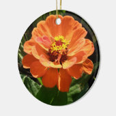 Oranje Zinnia Custom Birthday Keramisch Ornament (Links)